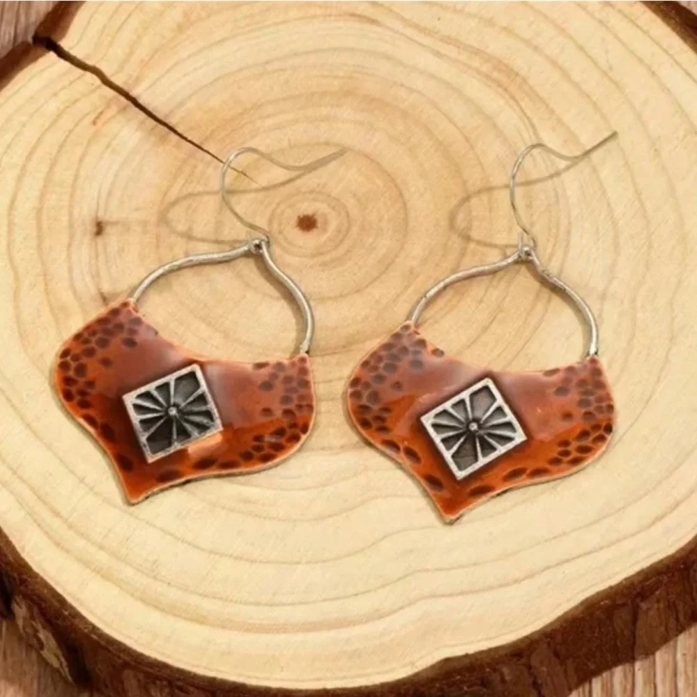 NWT Vintage Style Bohemian Copper Tone and Silver Tone Pierced Earrings!